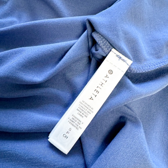 NWT Athleta Essential V Neck Tee‎ Blue Small - Picture 9 of 11